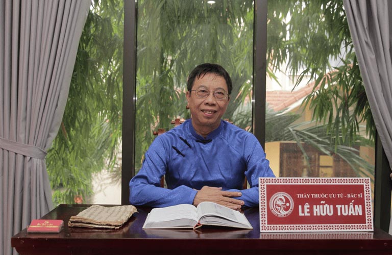 Bác sĩ Lê Hữu Tuấn là thế hệ thứ 18 của Đại Danh y Hải Thượng Lãn Ông